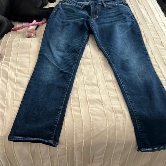 Women's Blue Jeans - Picture 6 of 6